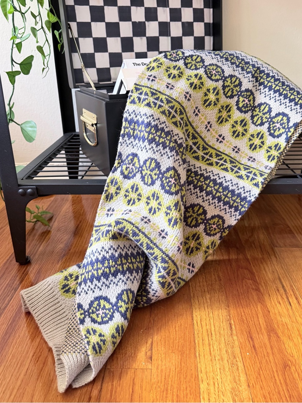 Madison 88 Fair Isle Knit Scarf Gray Navy Lime